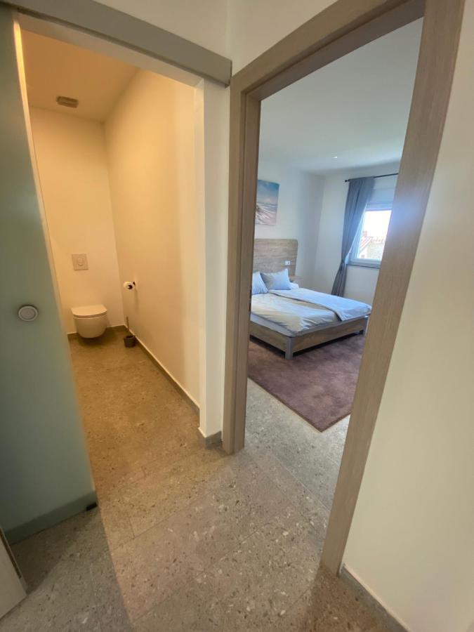 Apartmani Kumenat Biograd Na Moru Exterior foto